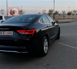 کرایسلەر 200